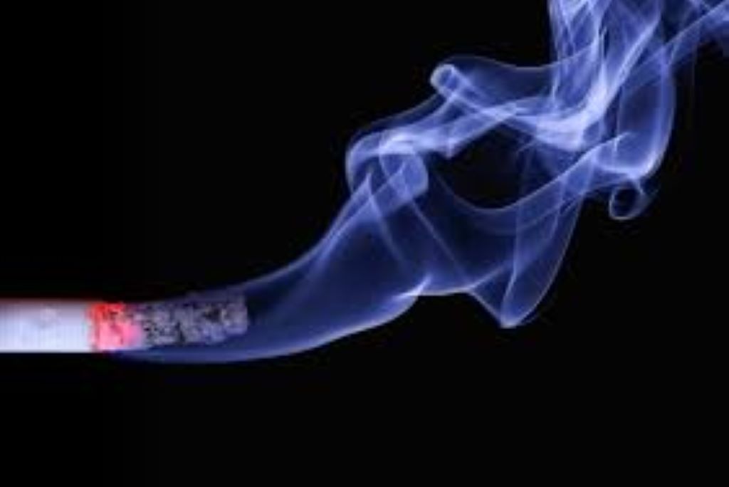 the effects of smoking on oral health