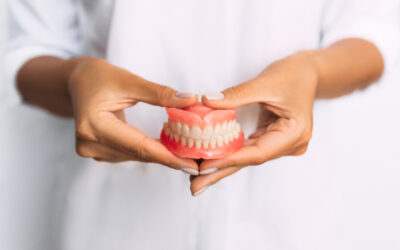 3 Ways to Adjust to Dentures